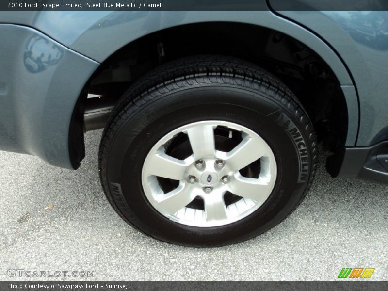  2010 Escape Limited Wheel