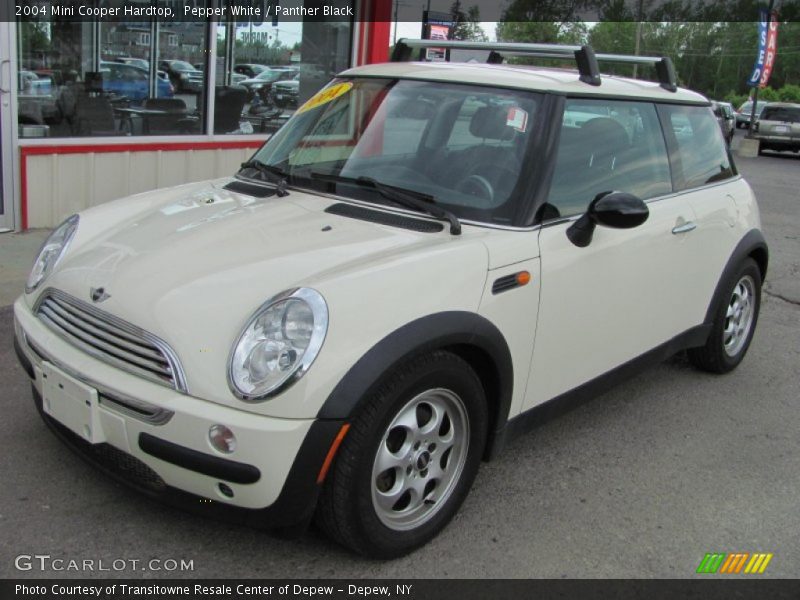 Pepper White / Panther Black 2004 Mini Cooper Hardtop