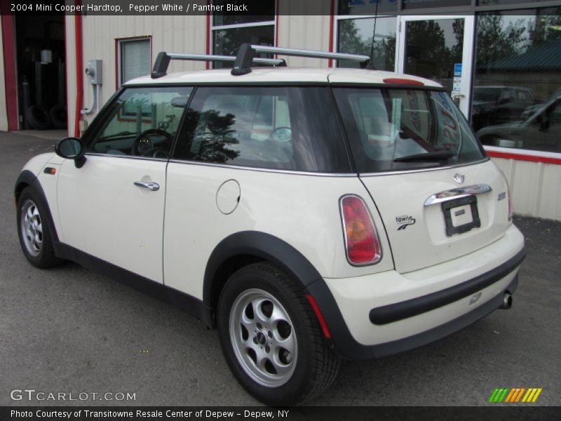 Pepper White / Panther Black 2004 Mini Cooper Hardtop
