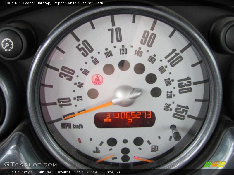 Pepper White / Panther Black 2004 Mini Cooper Hardtop
