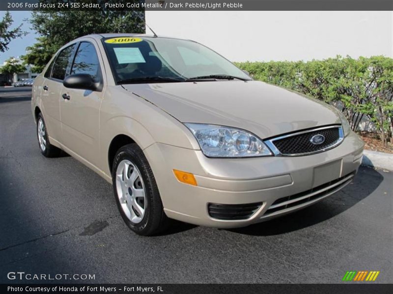 Pueblo Gold Metallic / Dark Pebble/Light Pebble 2006 Ford Focus ZX4 SES Sedan