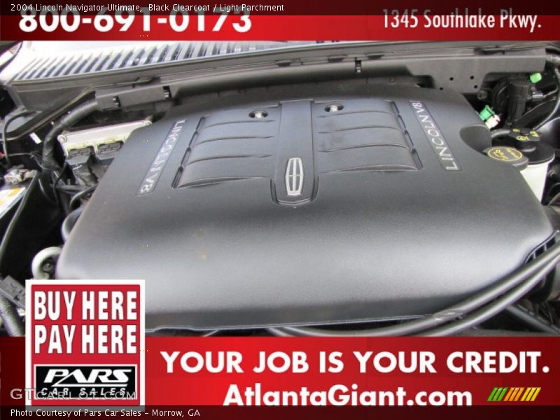 Black Clearcoat / Light Parchment 2004 Lincoln Navigator Ultimate