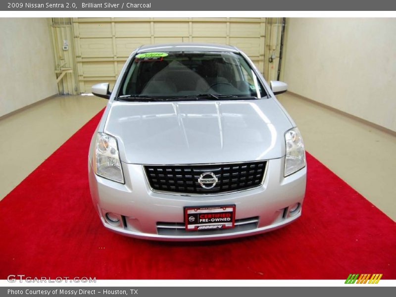 Brilliant Silver / Charcoal 2009 Nissan Sentra 2.0