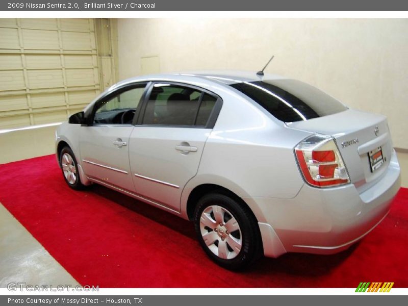 Brilliant Silver / Charcoal 2009 Nissan Sentra 2.0