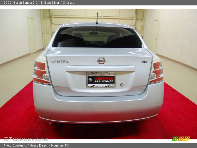 Brilliant Silver / Charcoal 2009 Nissan Sentra 2.0