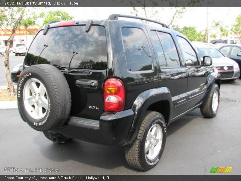 Black / Taupe 2002 Jeep Liberty Limited