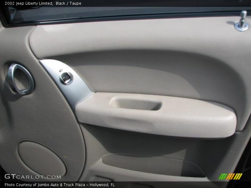 Black / Taupe 2002 Jeep Liberty Limited