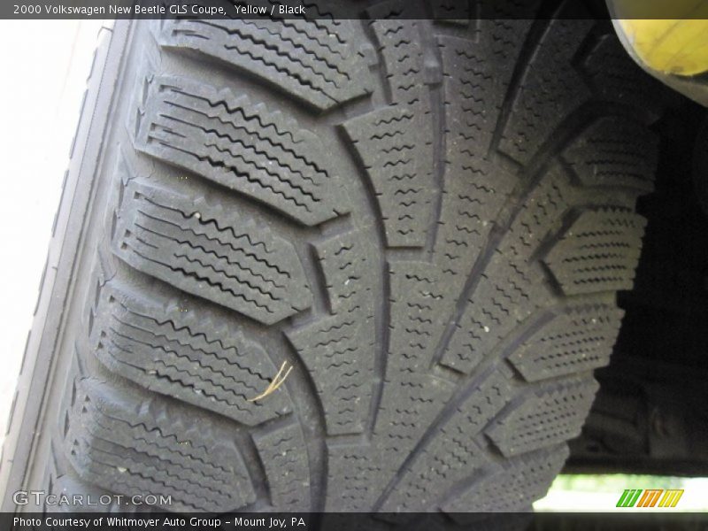 Yellow / Black 2000 Volkswagen New Beetle GLS Coupe