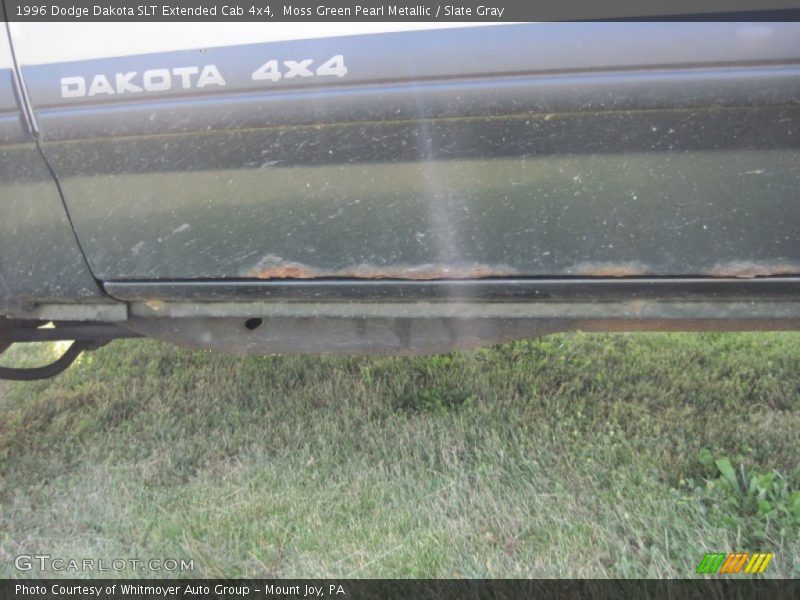 Moss Green Pearl Metallic / Slate Gray 1996 Dodge Dakota SLT Extended Cab 4x4