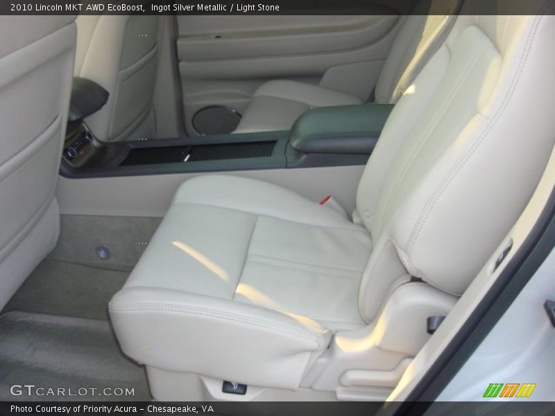 Ingot Silver Metallic / Light Stone 2010 Lincoln MKT AWD EcoBoost