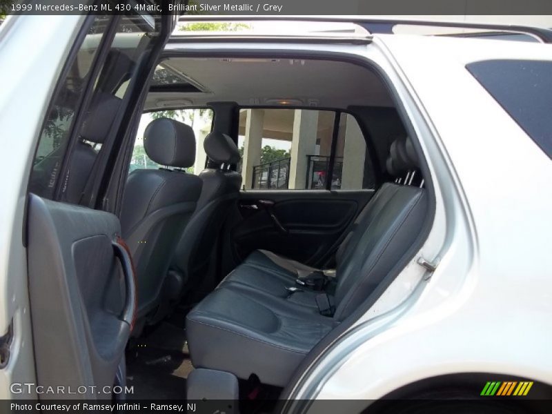 Brilliant Silver Metallic / Grey 1999 Mercedes-Benz ML 430 4Matic