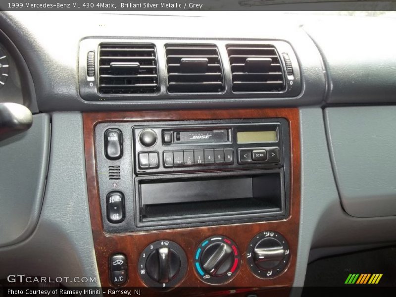 Brilliant Silver Metallic / Grey 1999 Mercedes-Benz ML 430 4Matic