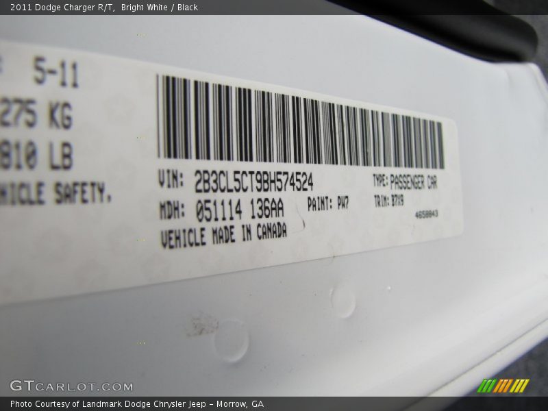 Bright White / Black 2011 Dodge Charger R/T