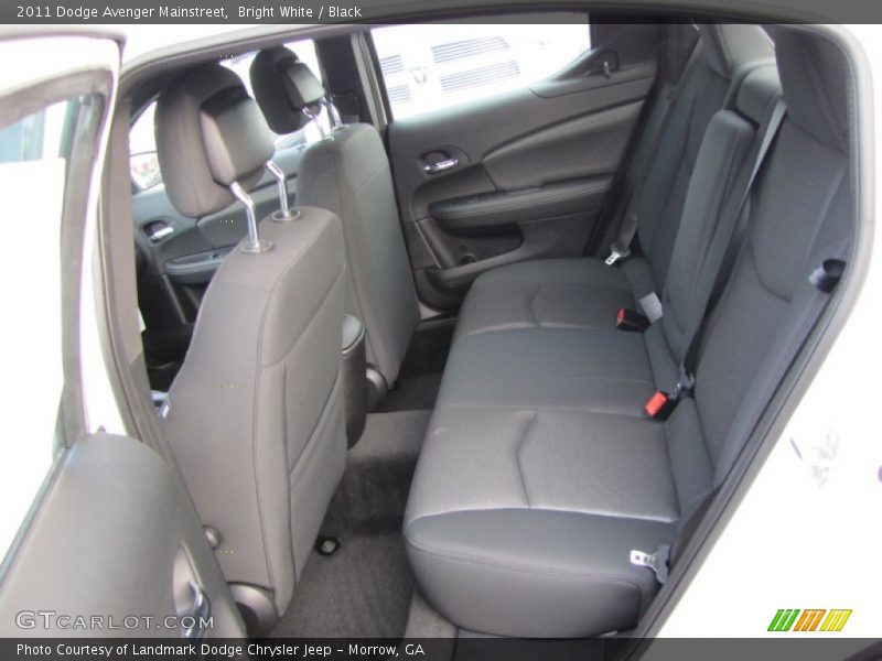 Bright White / Black 2011 Dodge Avenger Mainstreet