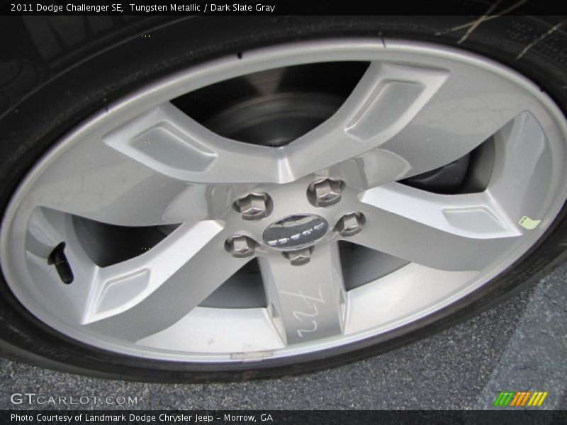Tungsten Metallic / Dark Slate Gray 2011 Dodge Challenger SE
