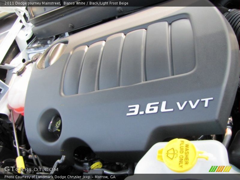 Bianco White / Black/Light Frost Beige 2011 Dodge Journey Mainstreet
