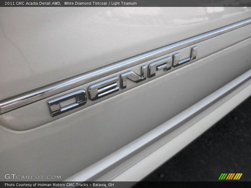 White Diamond Tintcoat / Light Titanium 2011 GMC Acadia Denali AWD