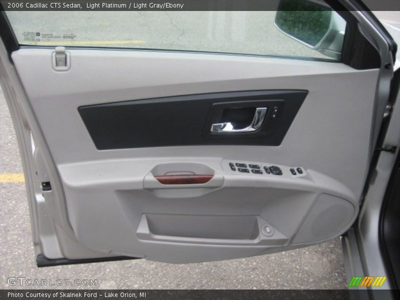Light Platinum / Light Gray/Ebony 2006 Cadillac CTS Sedan