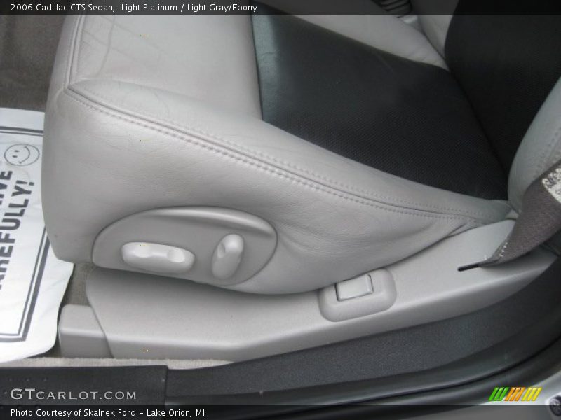Light Platinum / Light Gray/Ebony 2006 Cadillac CTS Sedan