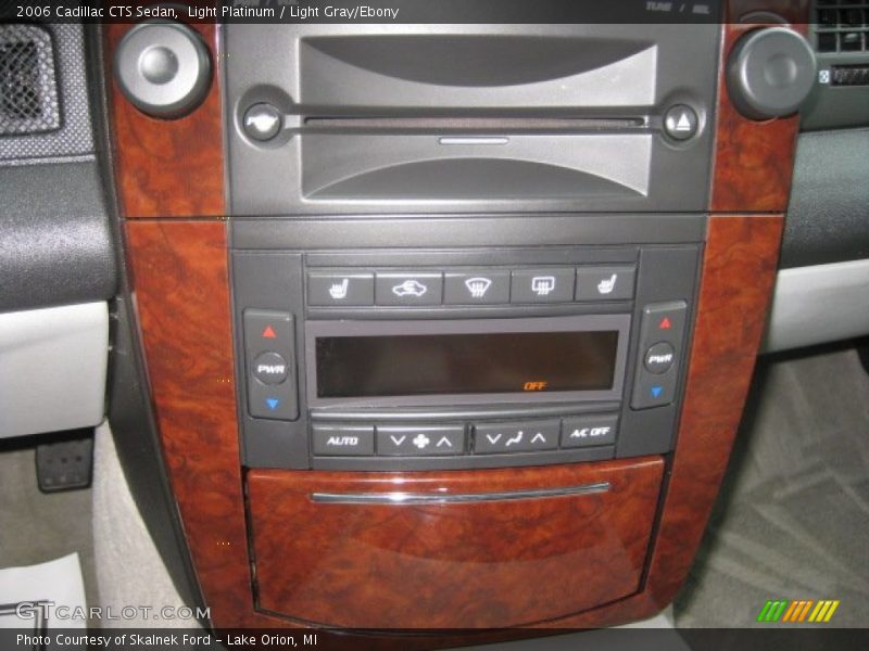 Light Platinum / Light Gray/Ebony 2006 Cadillac CTS Sedan