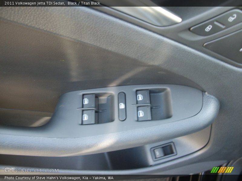 Black / Titan Black 2011 Volkswagen Jetta TDI Sedan