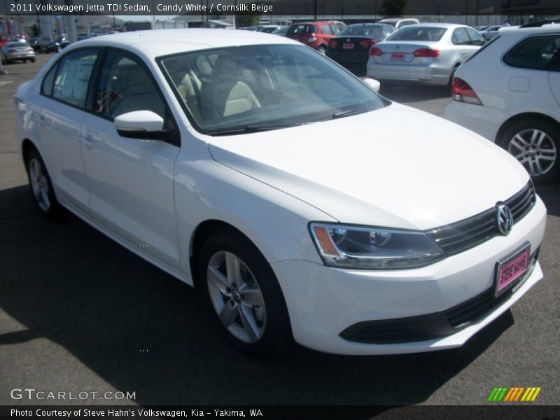 Candy White / Cornsilk Beige 2011 Volkswagen Jetta TDI Sedan