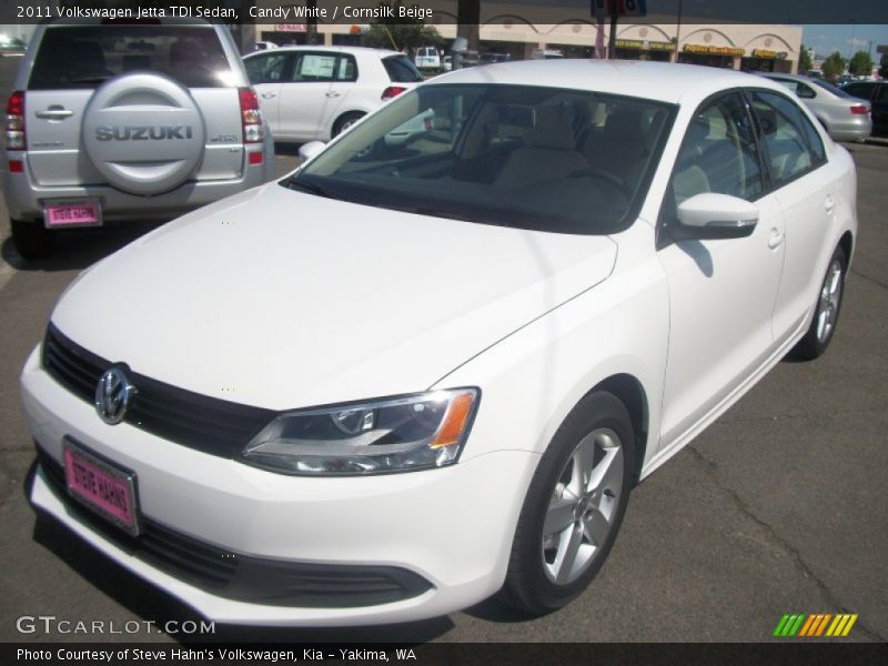 Candy White / Cornsilk Beige 2011 Volkswagen Jetta TDI Sedan