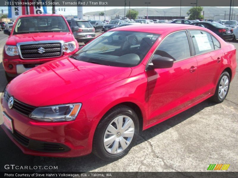 Tornado Red / Titan Black 2011 Volkswagen Jetta S Sedan