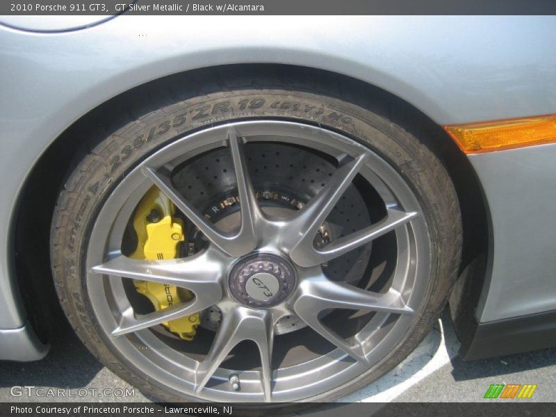 GT Silver Metallic / Black w/Alcantara 2010 Porsche 911 GT3