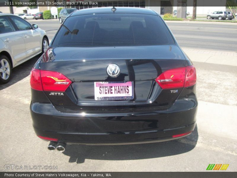 Black / Titan Black 2011 Volkswagen Jetta TDI Sedan