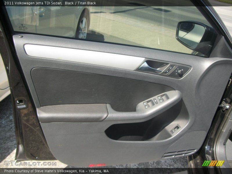 Black / Titan Black 2011 Volkswagen Jetta TDI Sedan