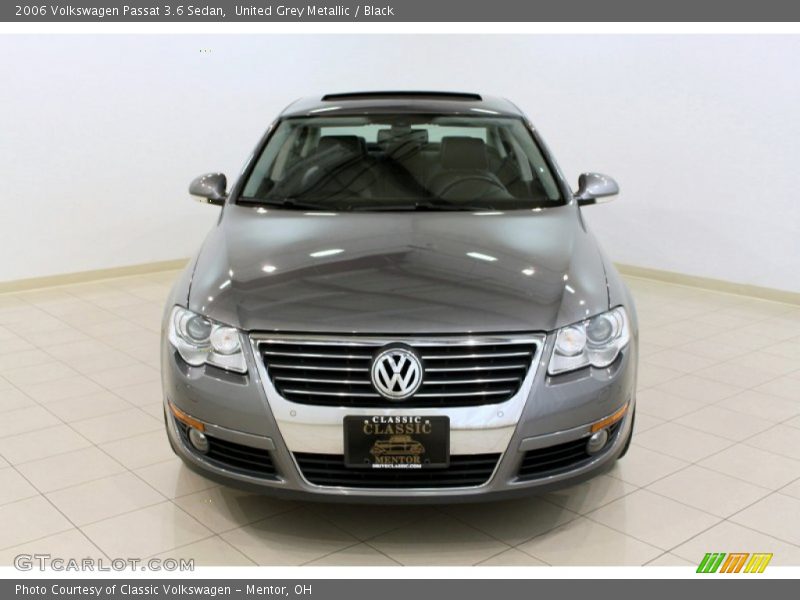 United Grey Metallic / Black 2006 Volkswagen Passat 3.6 Sedan
