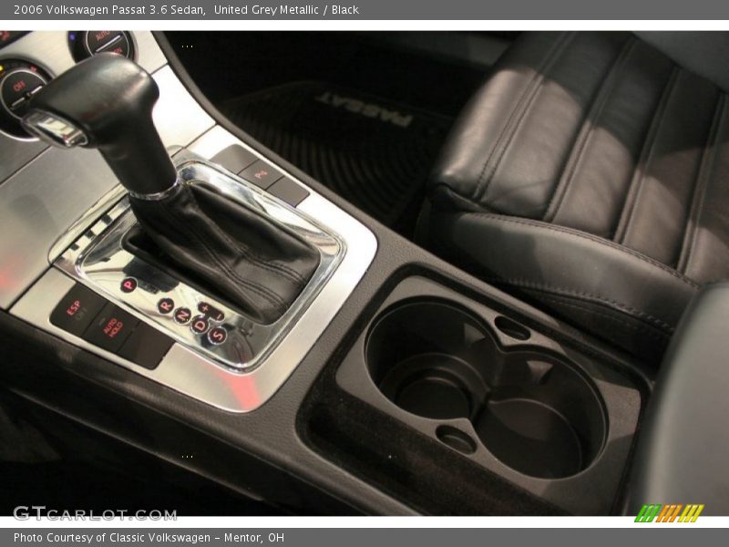 United Grey Metallic / Black 2006 Volkswagen Passat 3.6 Sedan