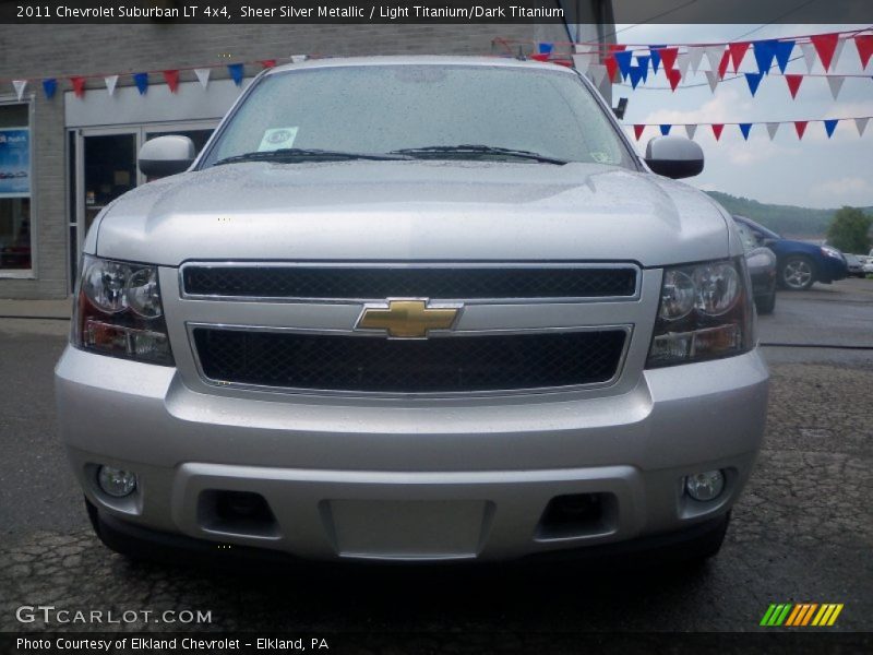 Sheer Silver Metallic / Light Titanium/Dark Titanium 2011 Chevrolet Suburban LT 4x4