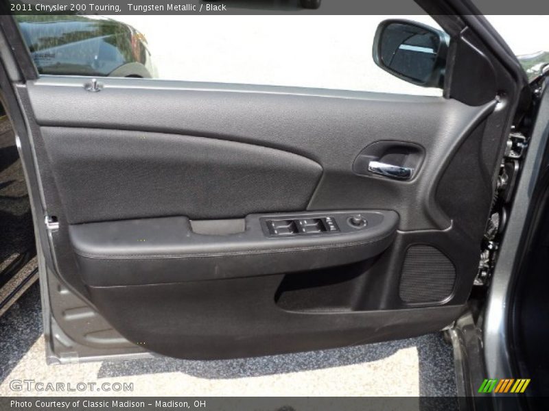 Tungsten Metallic / Black 2011 Chrysler 200 Touring