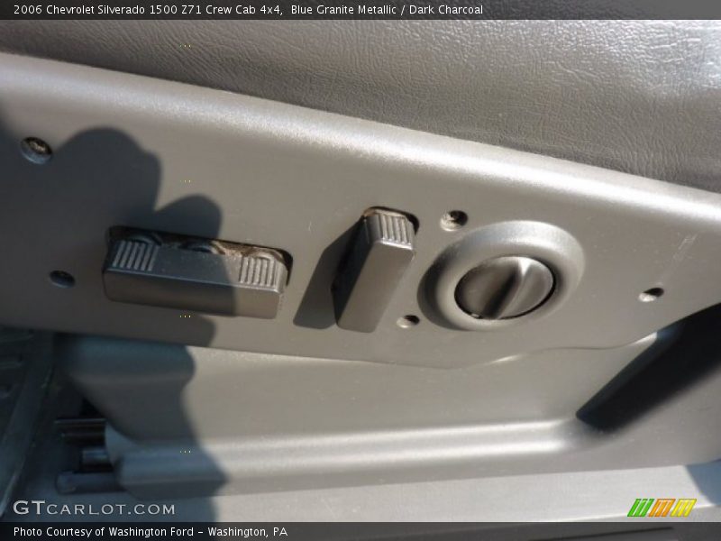 Blue Granite Metallic / Dark Charcoal 2006 Chevrolet Silverado 1500 Z71 Crew Cab 4x4