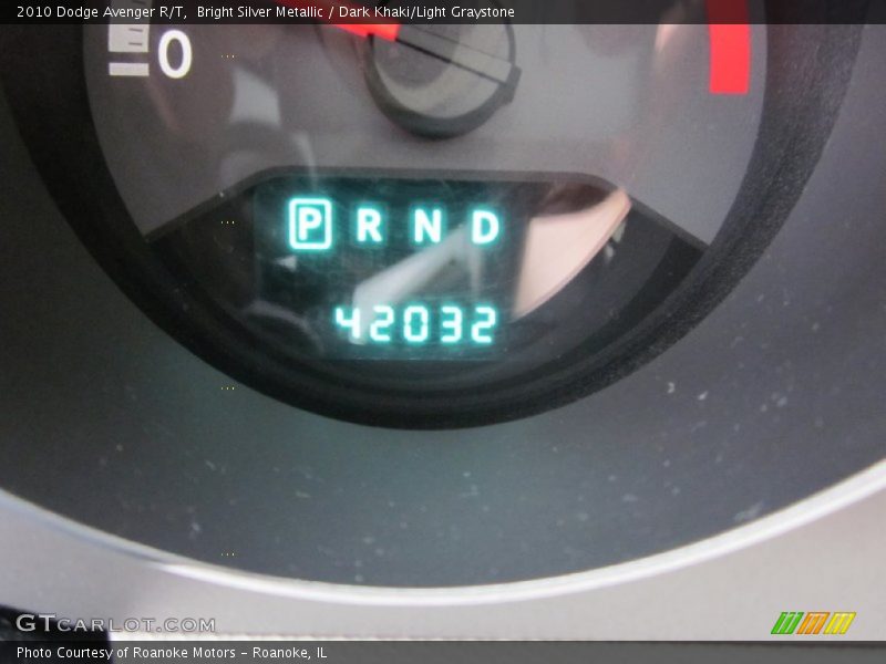 Bright Silver Metallic / Dark Khaki/Light Graystone 2010 Dodge Avenger R/T