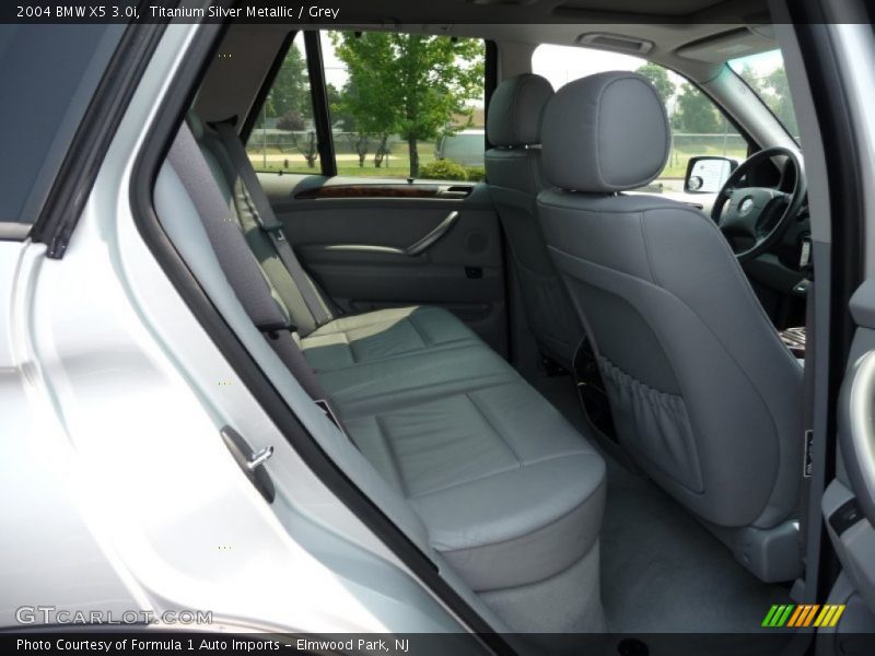 Titanium Silver Metallic / Grey 2004 BMW X5 3.0i