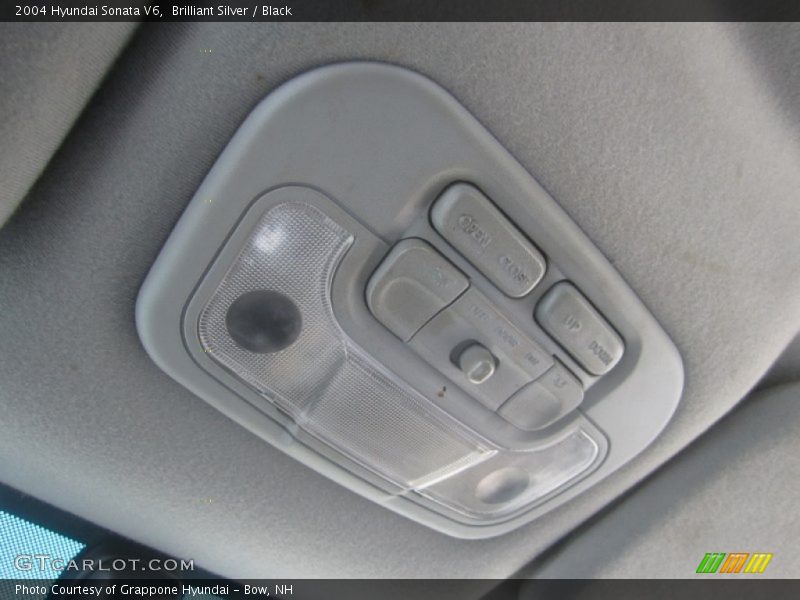 Brilliant Silver / Black 2004 Hyundai Sonata V6