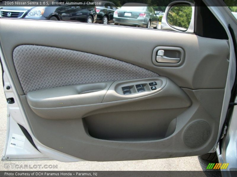 Brilliant Aluminum / Charcoal 2005 Nissan Sentra 1.8 S