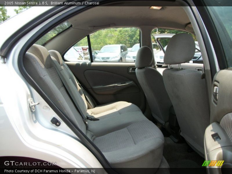 Brilliant Aluminum / Charcoal 2005 Nissan Sentra 1.8 S