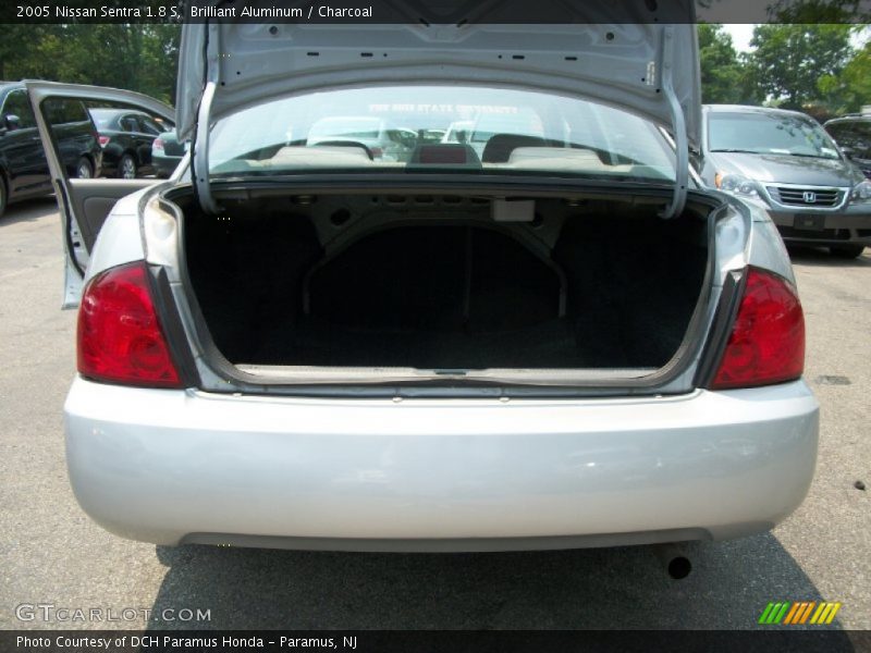 Brilliant Aluminum / Charcoal 2005 Nissan Sentra 1.8 S