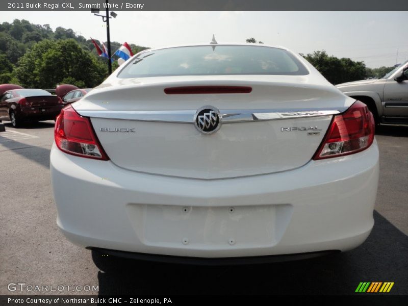 Summit White / Ebony 2011 Buick Regal CXL