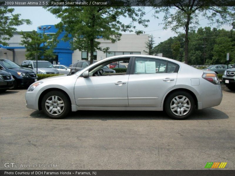 Radiant Silver Metallic / Charcoal 2009 Nissan Altima 2.5 S