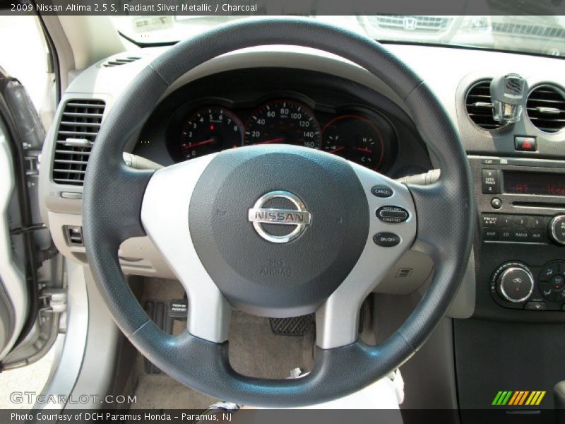 Radiant Silver Metallic / Charcoal 2009 Nissan Altima 2.5 S