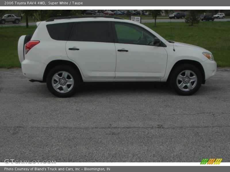 Super White / Taupe 2006 Toyota RAV4 4WD