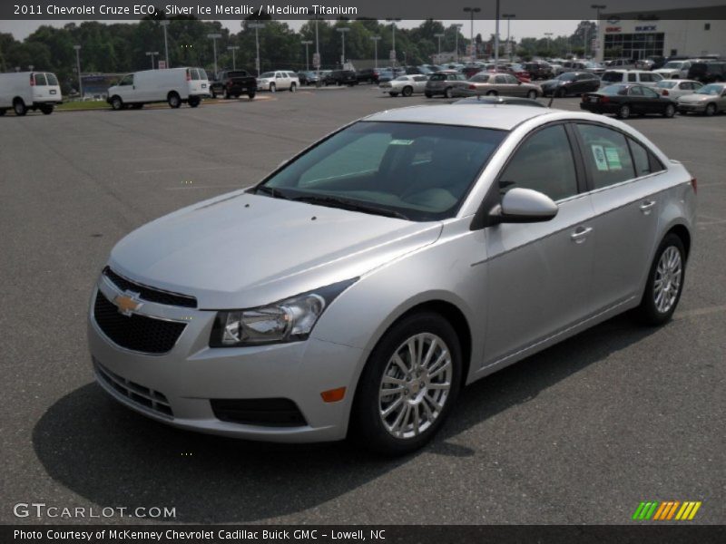 Front 3/4 View of 2011 Cruze ECO