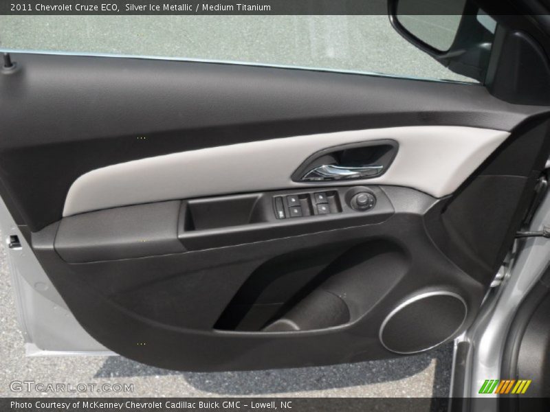 Door Panel of 2011 Cruze ECO