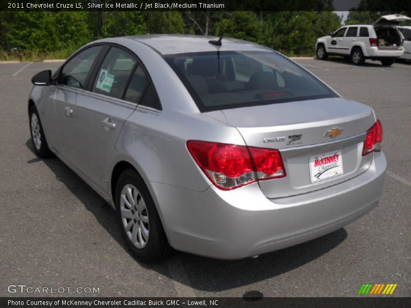 Silver Ice Metallic / Jet Black/Medium Titanium 2011 Chevrolet Cruze LS