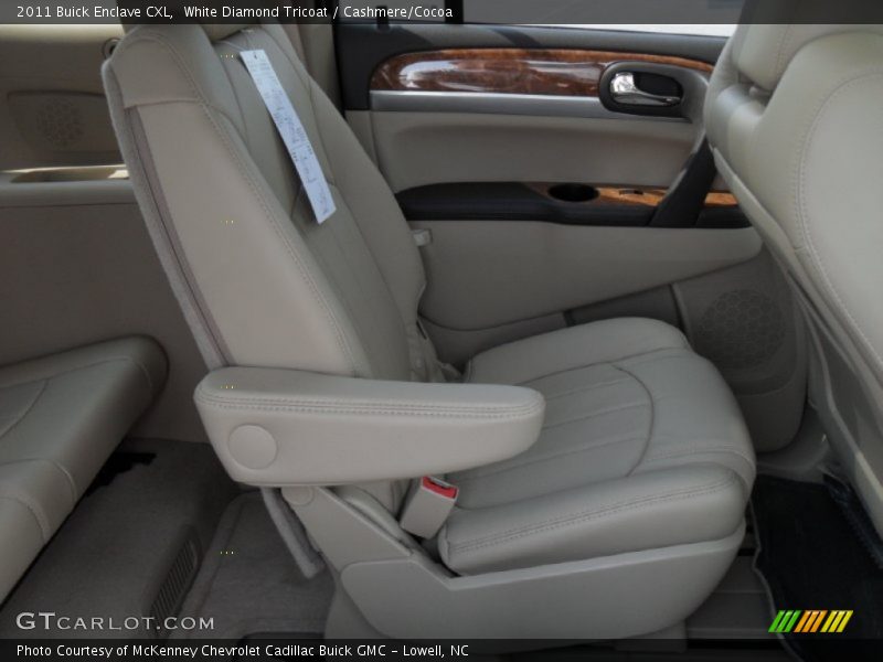 White Diamond Tricoat / Cashmere/Cocoa 2011 Buick Enclave CXL